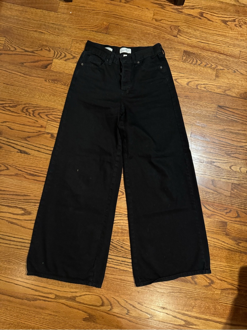Universal Thread Black super Wide-Leg Mid-Rise Jeans